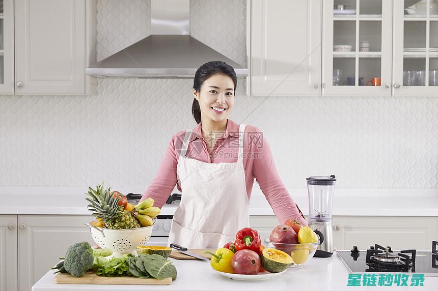 家庭主妇必备！围裙清洁技巧大分享 (家庭主妇必备清洁套装)